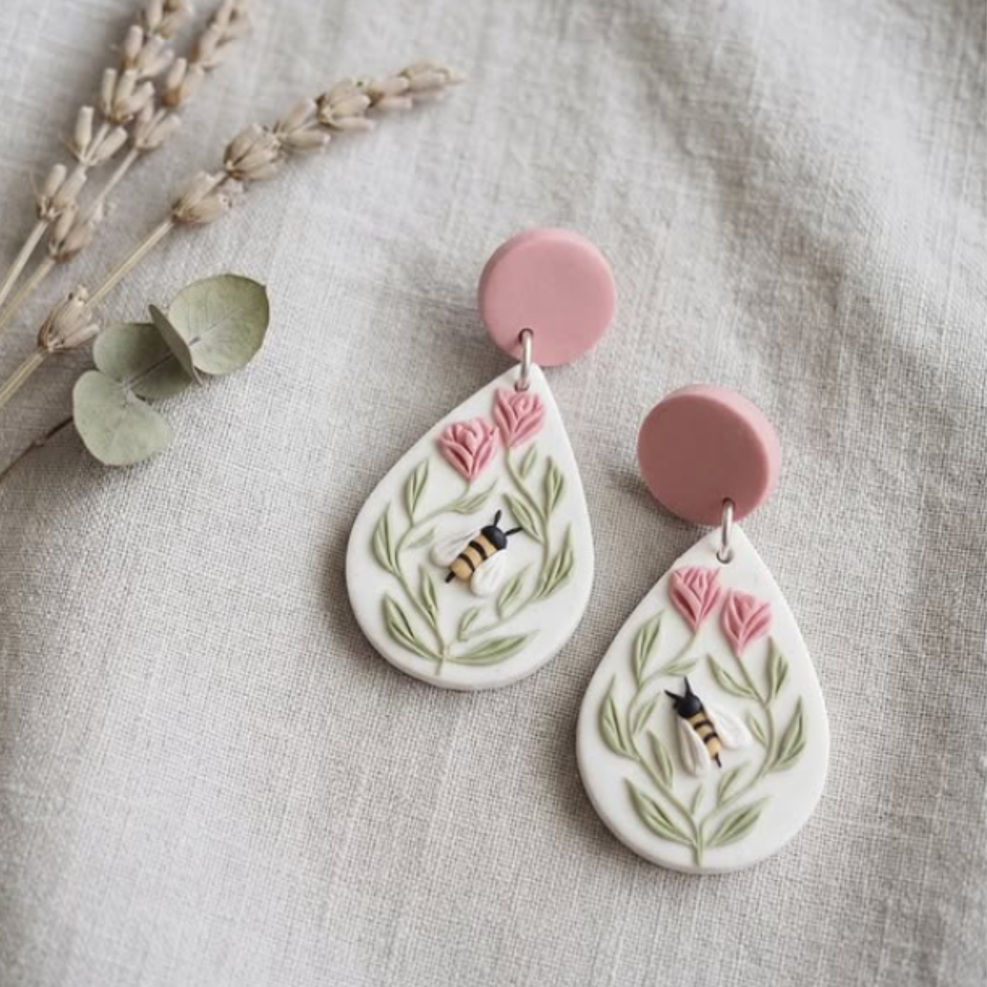 Florals with bees pendant